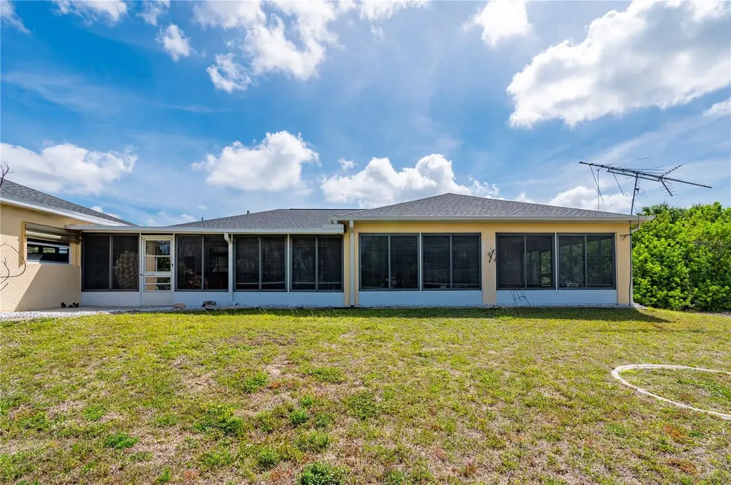 4689 Fernway Drive North Port FL 34288