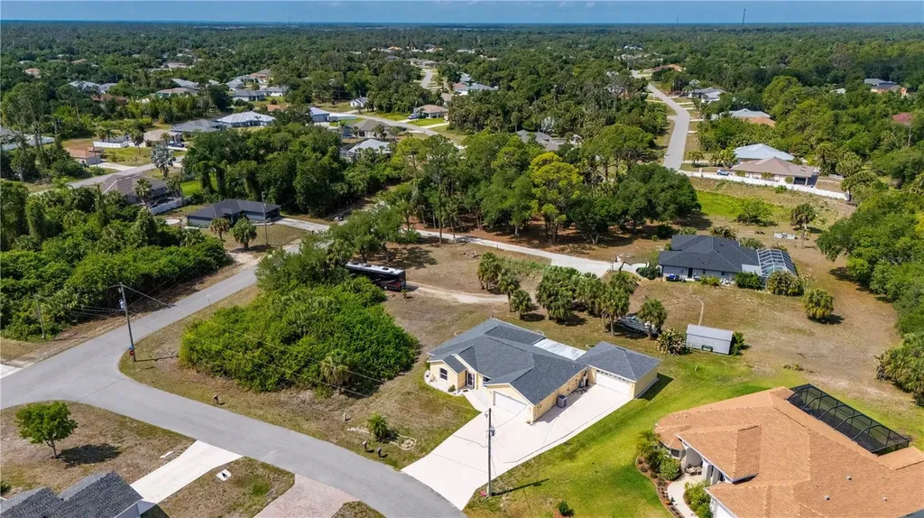 4689 Fernway Drive North Port FL 34288