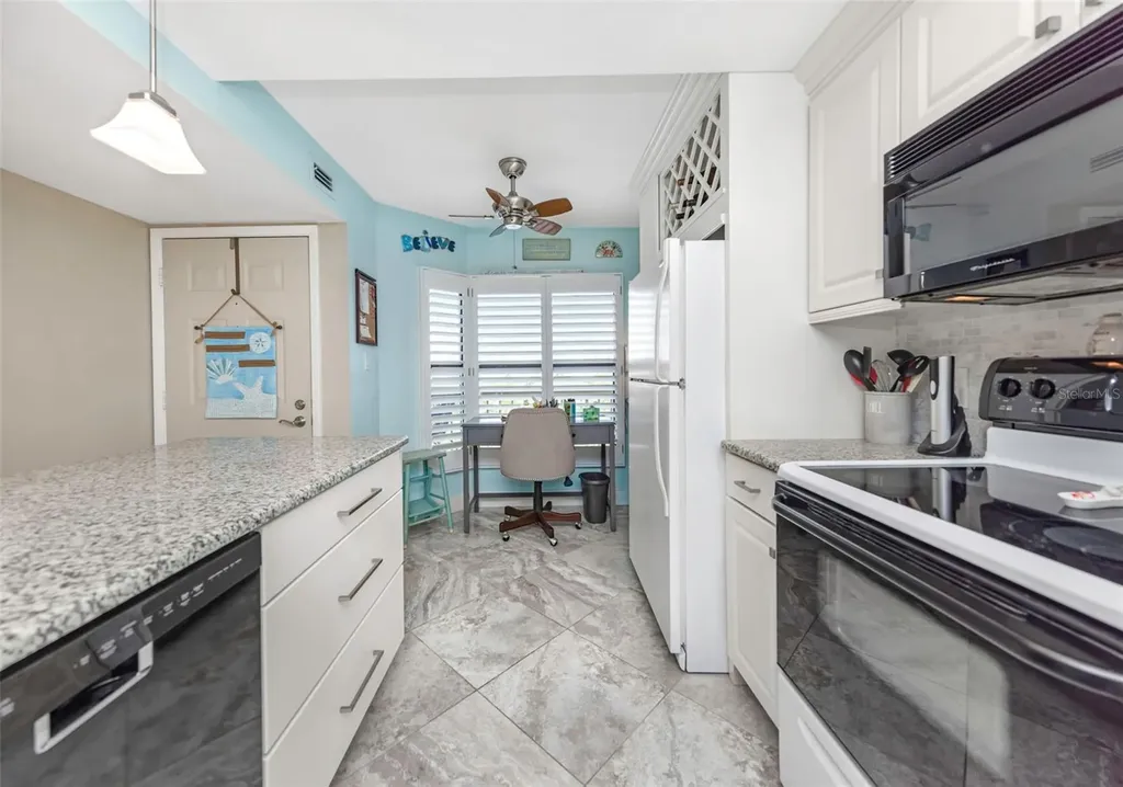 1324 Pasadena Avenue S South Pasadena FL 33707