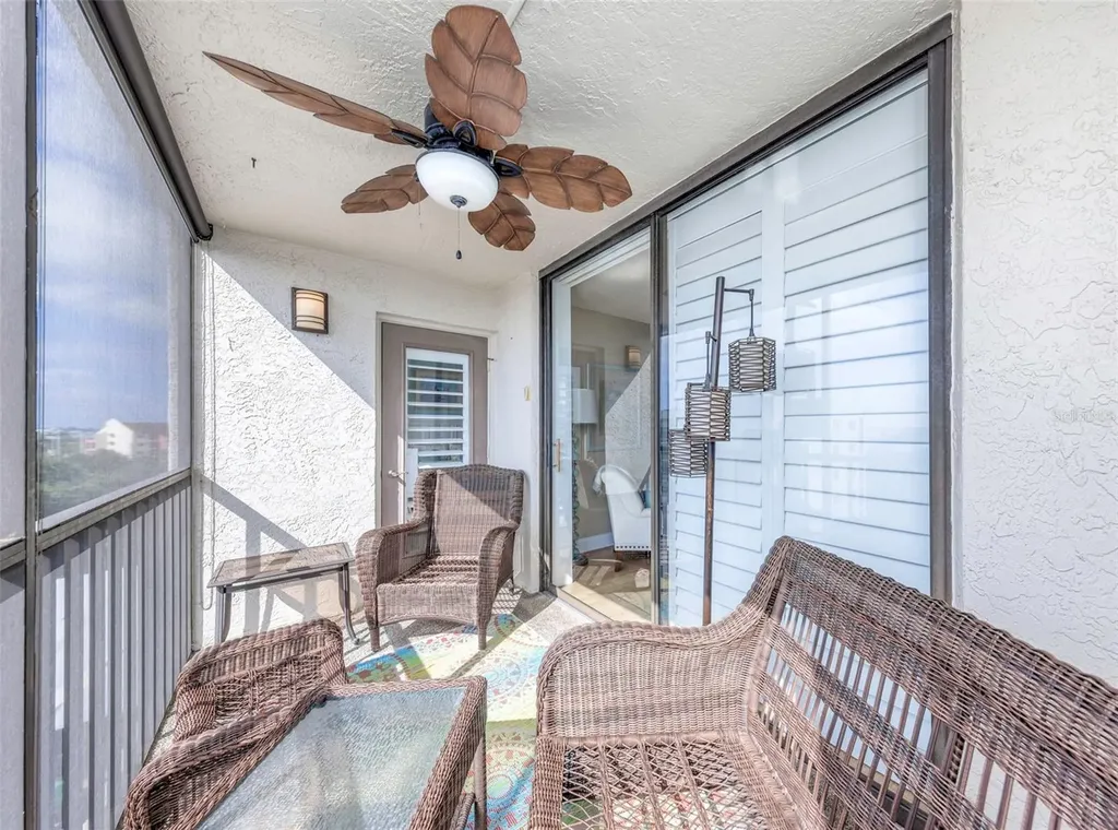 1324 Pasadena Avenue S South Pasadena FL 33707