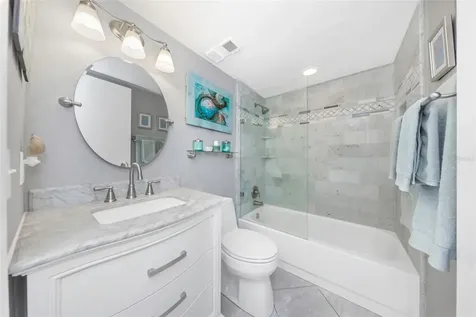 1324 Pasadena Avenue S South Pasadena FL 33707