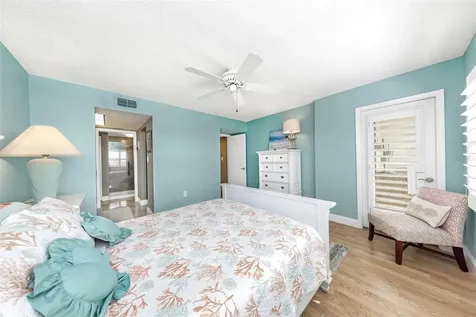 1324 Pasadena Avenue S South Pasadena FL 33707
