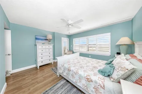 1324 Pasadena Avenue S South Pasadena FL 33707