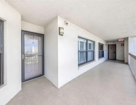 1324 Pasadena Avenue S South Pasadena FL 33707