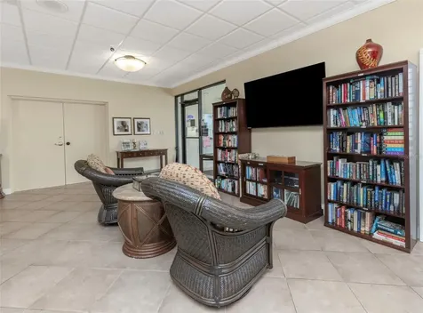 1324 Pasadena Avenue S South Pasadena FL 33707