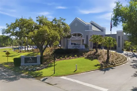 130 Cypress Lane Oldsmar FL 34677