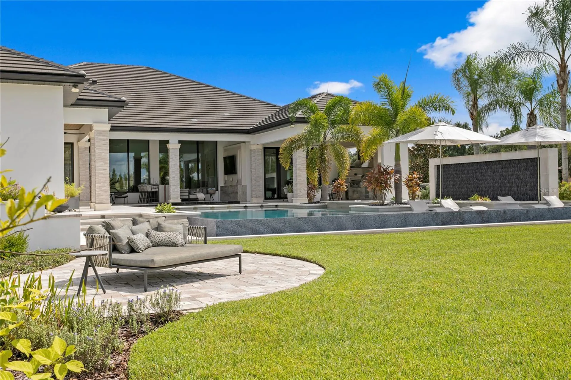 10521 Broadland Pass Thonotosassa FL 33592
