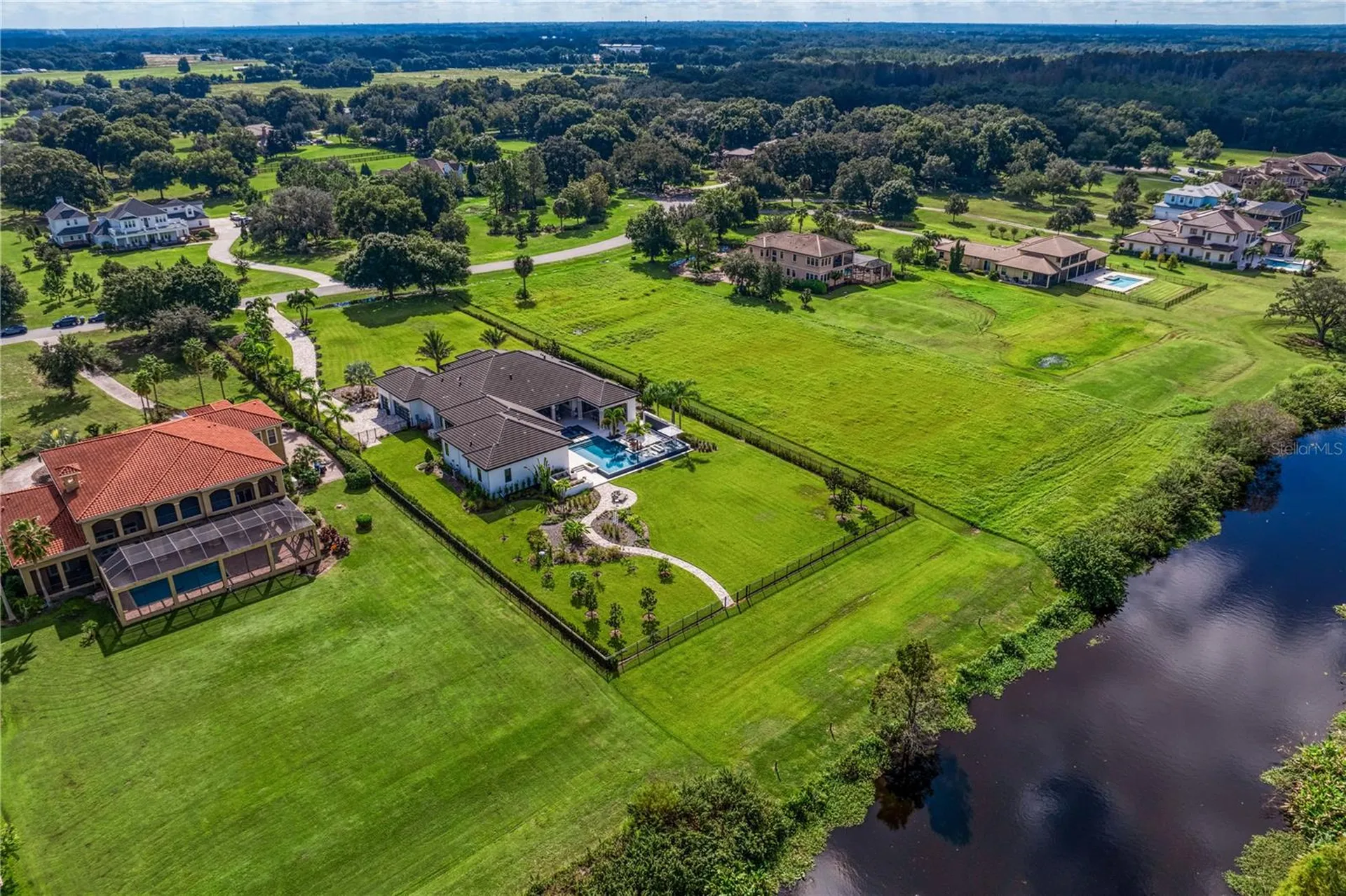 10521 Broadland Pass Thonotosassa FL 33592
