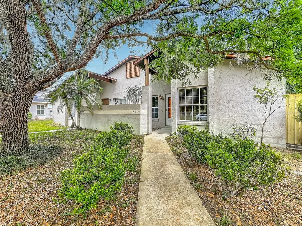 2557 Riva Court Orlando FL 32817
