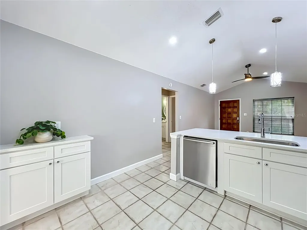 2557 Riva Court Orlando FL 32817