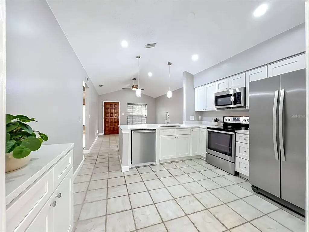 2557 Riva Court Orlando FL 32817