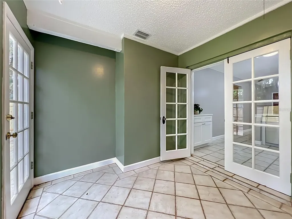 2557 Riva Court Orlando FL 32817