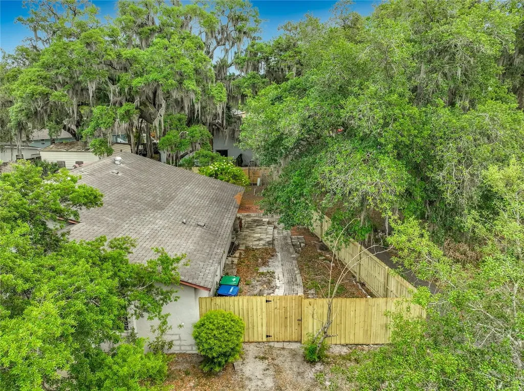 2557 Riva Court Orlando FL 32817