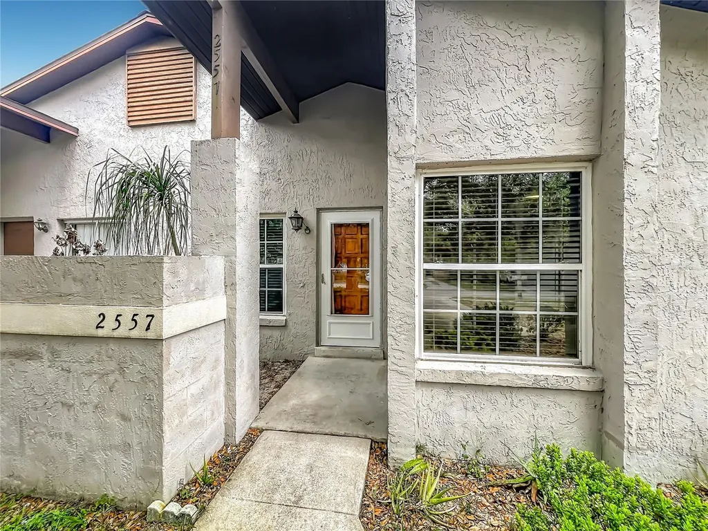 2557 Riva Court Orlando FL 32817