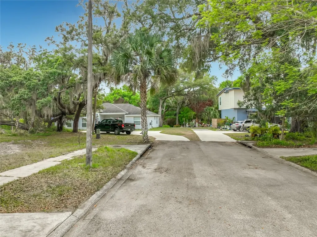 2557 Riva Court Orlando FL 32817