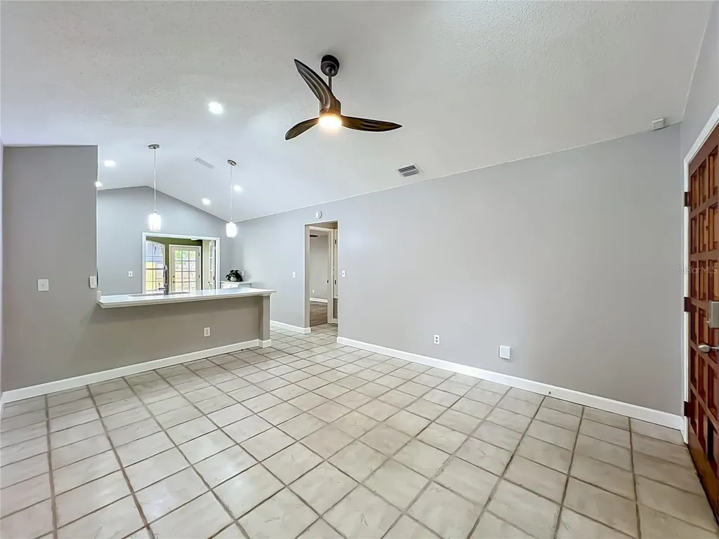 2557 Riva Court Orlando FL 32817