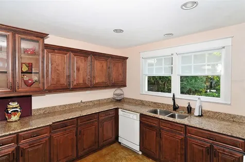 1720 Glenhouse Drive Sarasota FL 34231