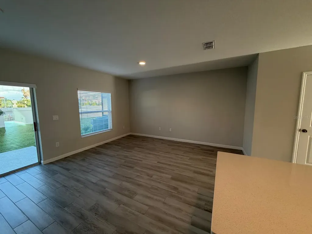 4706 Campsite Loop Orlando FL 32824