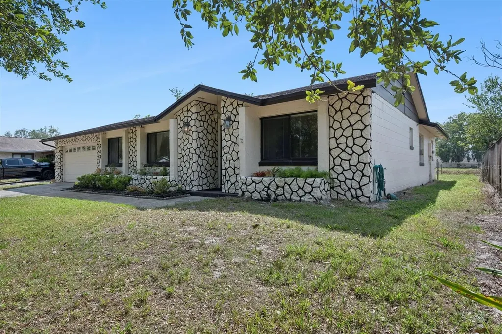 608 Wavecrest Drive Orlando FL 32807