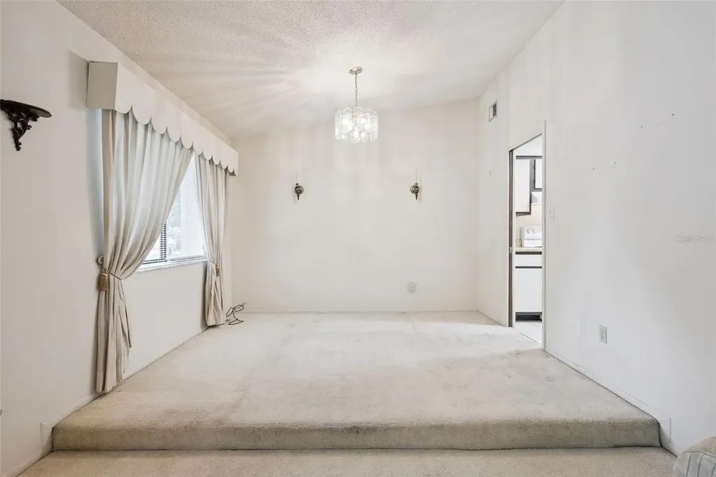 608 Wavecrest Drive Orlando FL 32807