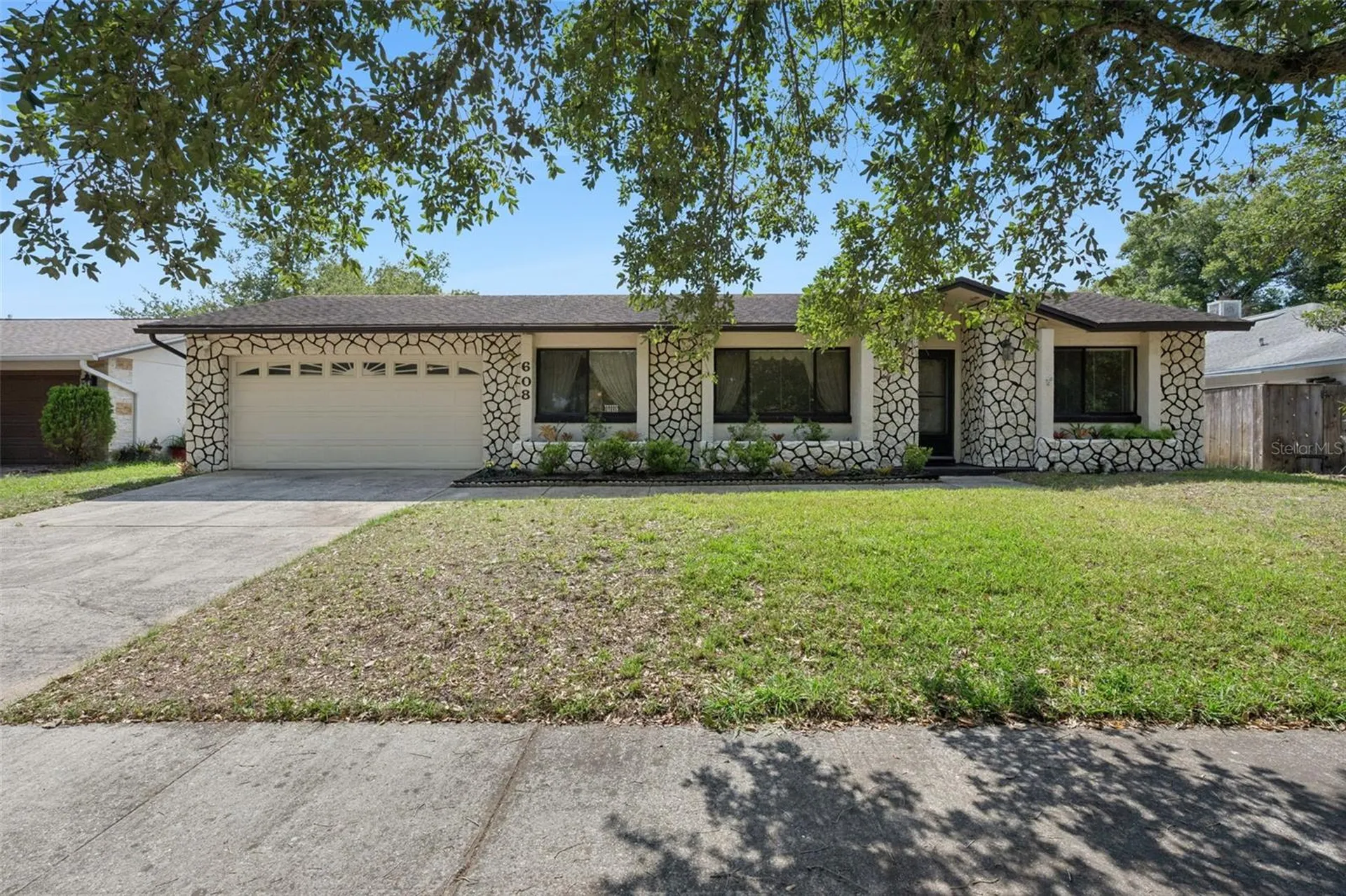 608 Wavecrest Drive Orlando FL 32807