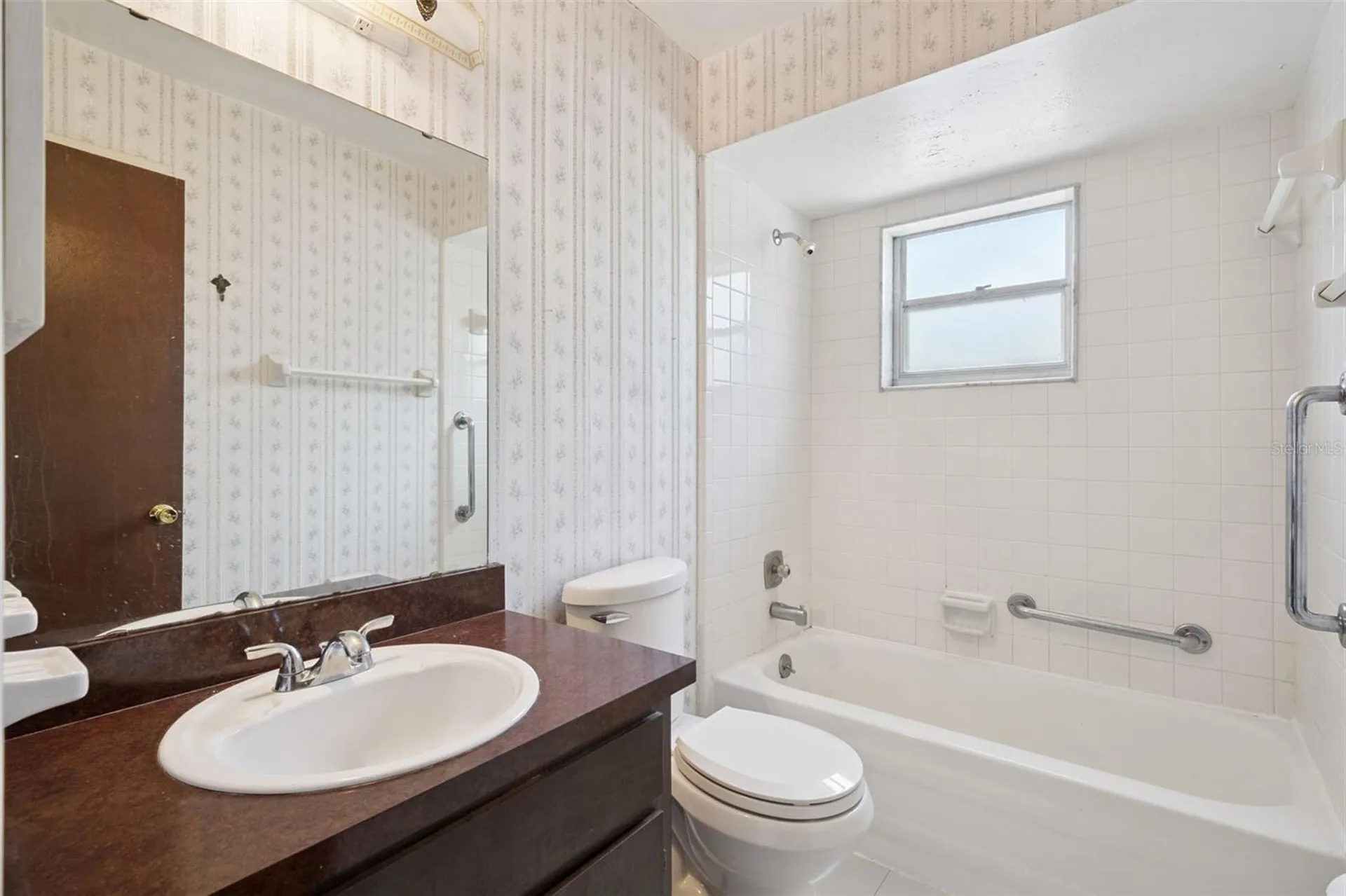 608 Wavecrest Drive Orlando FL 32807