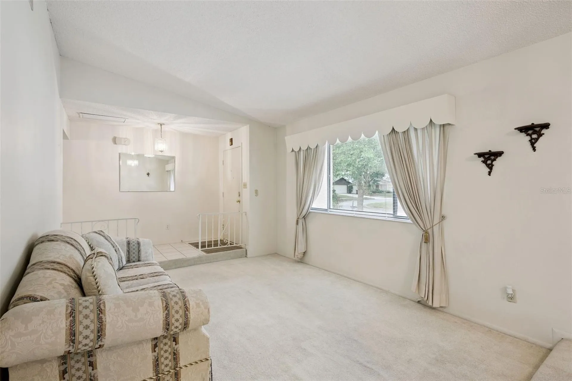 608 Wavecrest Drive Orlando FL 32807