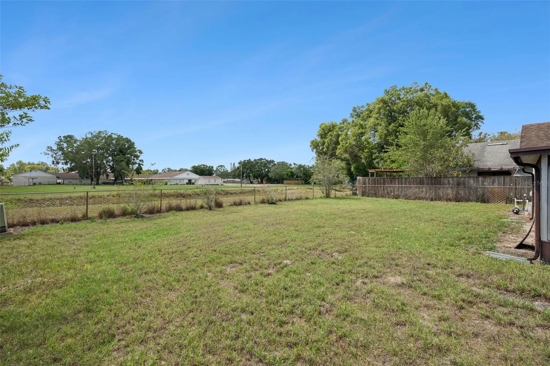 608 Wavecrest Drive Orlando FL 32807