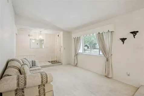 608 Wavecrest Drive Orlando FL 32807