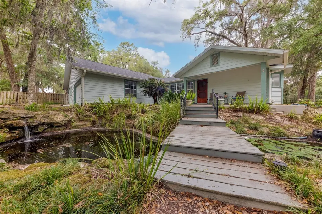 818 NW 202nd Street Newberry FL 32669
