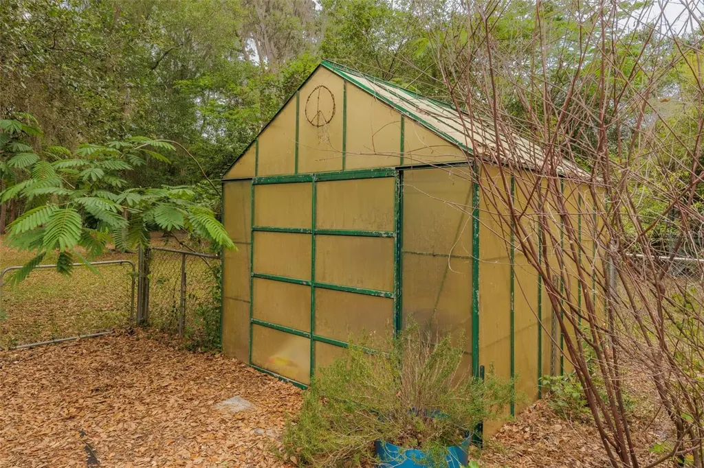 818 NW 202nd Street Newberry FL 32669