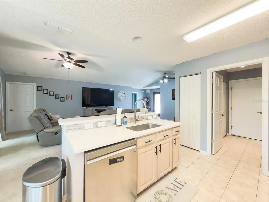32676 Oak Park Drive Leesburg FL 34748
