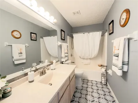 32676 Oak Park Drive Leesburg FL 34748
