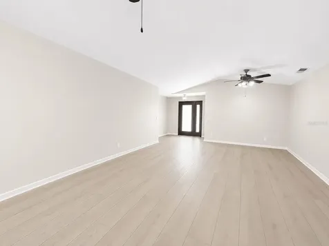 32676 Oak Park Drive Leesburg FL 34748