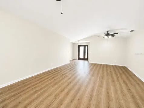 32676 Oak Park Drive Leesburg FL 34748