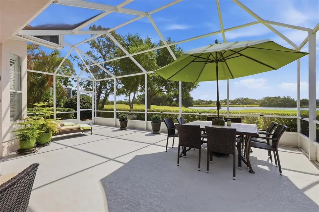 8025 Hampton Court University Park FL 34201