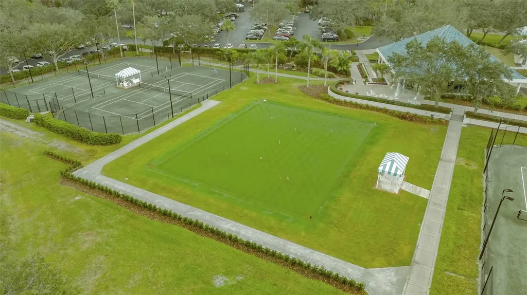 8025 Hampton Court University Park FL 34201