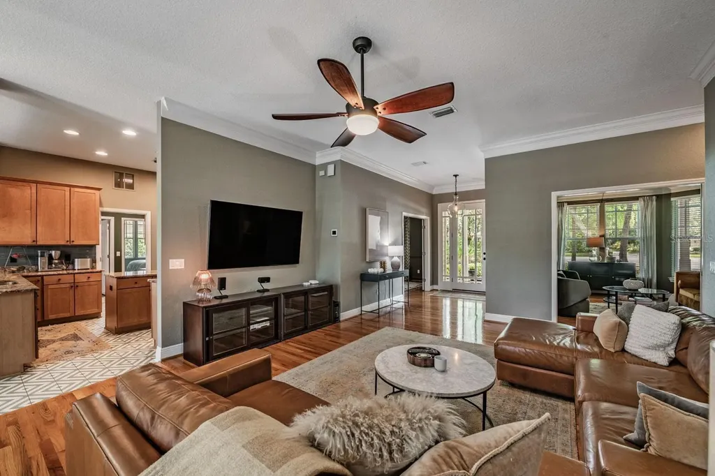 6004 Hammock Hill Avenue Lithia FL 33547