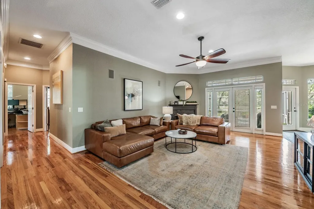6004 Hammock Hill Avenue Lithia FL 33547