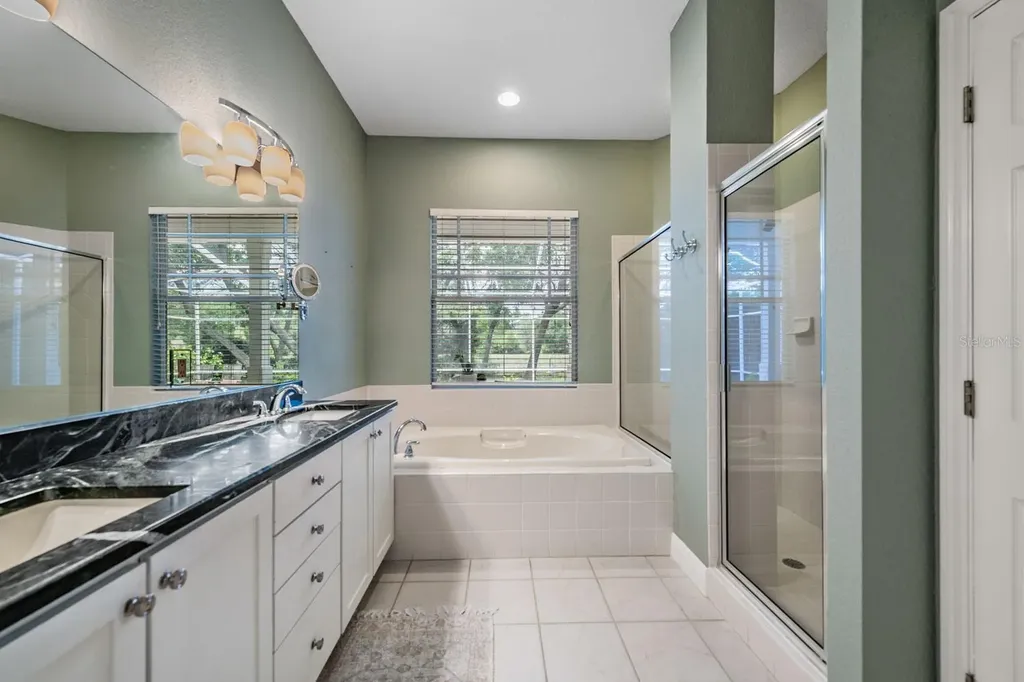 6004 Hammock Hill Avenue Lithia FL 33547