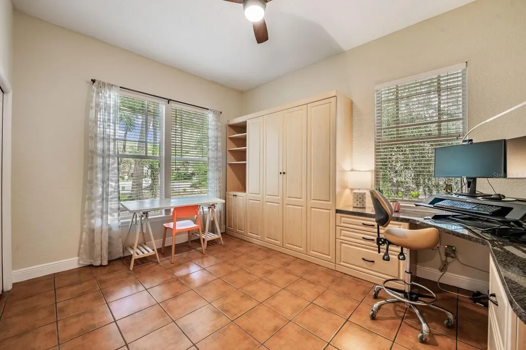 6004 Hammock Hill Avenue Lithia FL 33547