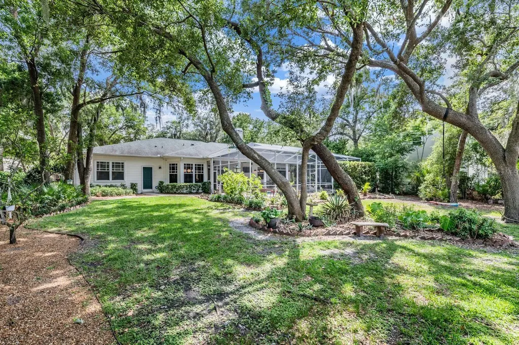 6004 Hammock Hill Avenue Lithia FL 33547