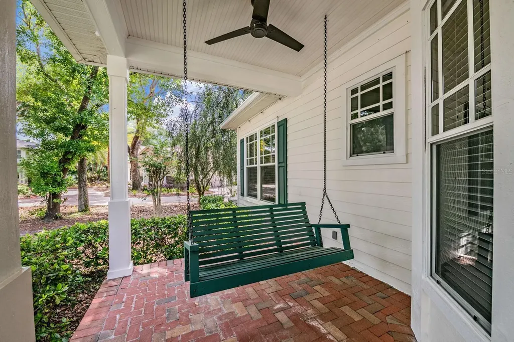 6004 Hammock Hill Avenue Lithia FL 33547
