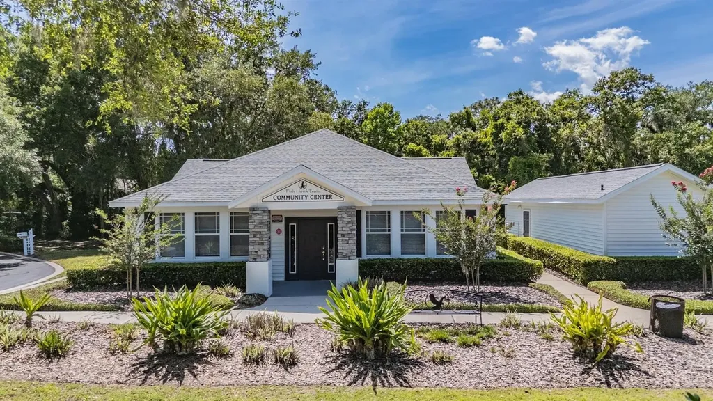 6004 Hammock Hill Avenue Lithia FL 33547