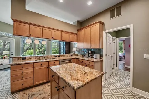 6004 Hammock Hill Avenue Lithia FL 33547