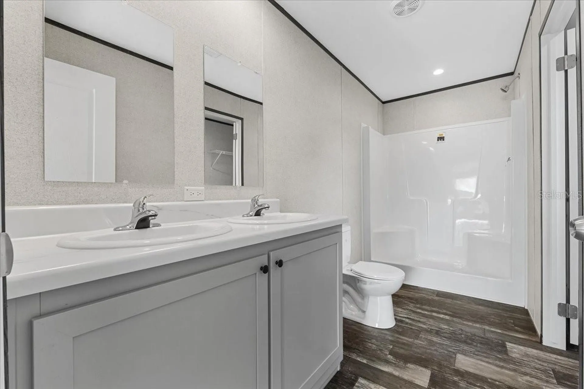 1909 Pleasure Drive Holiday FL 34691