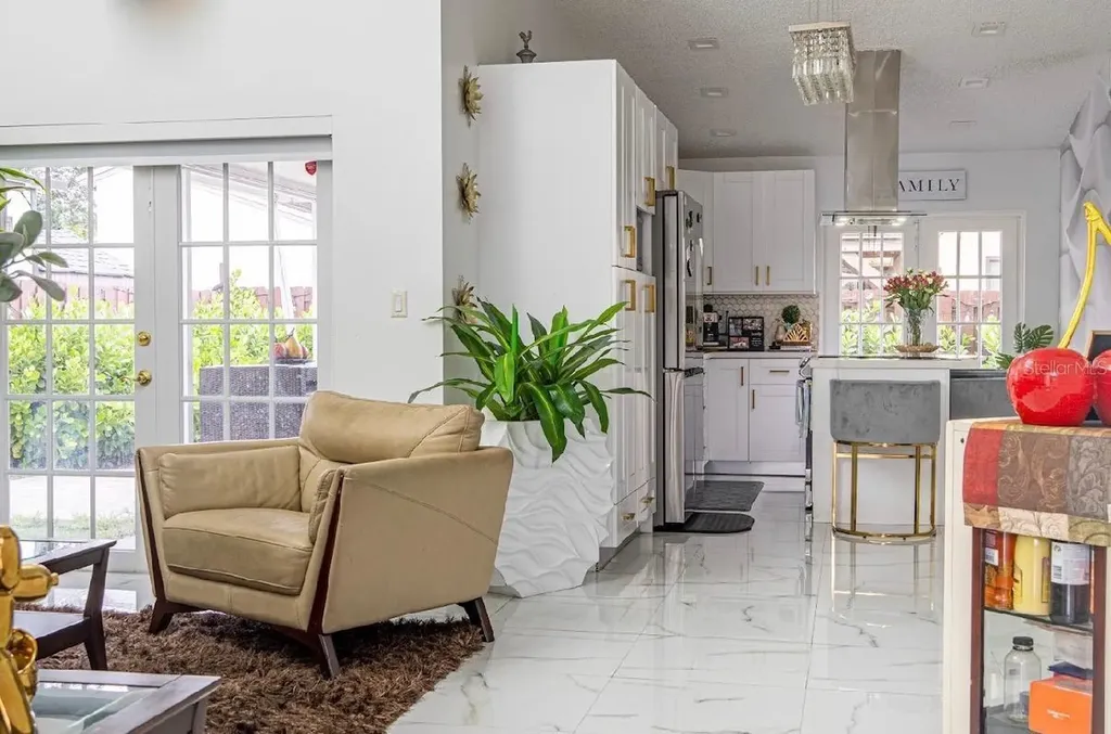 8419 NW 193rd Lane Hialeah FL 33015