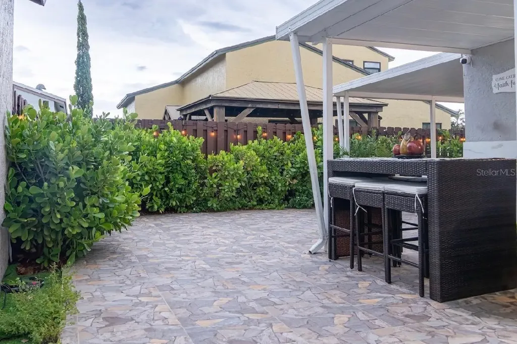 8419 NW 193rd Lane Hialeah FL 33015