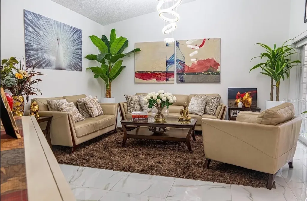 8419 NW 193rd Lane Hialeah FL 33015