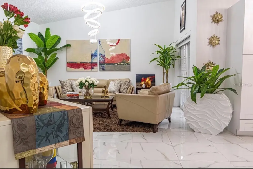 8419 NW 193rd Lane Hialeah FL 33015